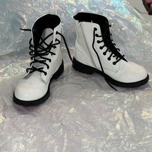 Wonder nation zip ankle boot